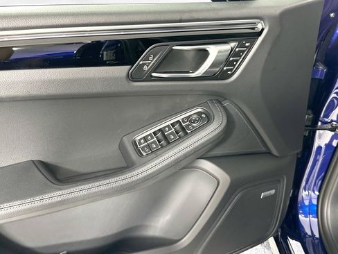 Certified 2026 Porsche Macan image 32