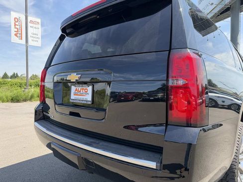 Used 2015 Chevrolet Suburban LTZ AWD/4WD image 14