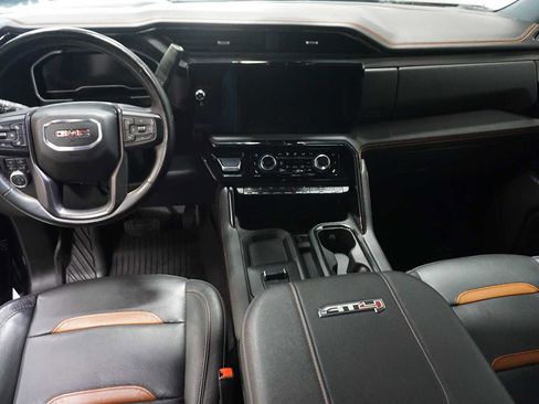 Used 2024 GMC Sierra 2500 AT4 image 17