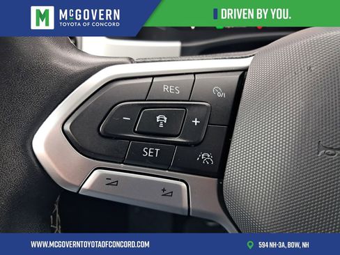 Used 2021 Volkswagen Atlas Cross Sport SEL AWD/4WD image 24