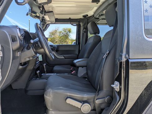 Used 2018 Jeep Wrangler Sport image 49