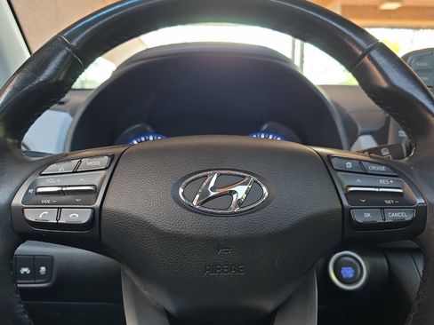 Used 2018 Hyundai Kona SEL w/ SEL Tech Package 02 image 25