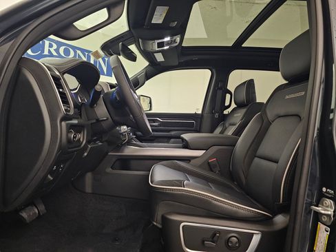 New 2026 RAM 1500 Laramie AWD/4WD image 7