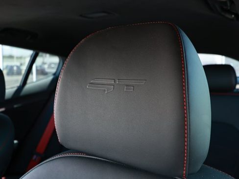 Used 2023 Kia Stinger GT2 w/ Option Group 015 RWD image 29