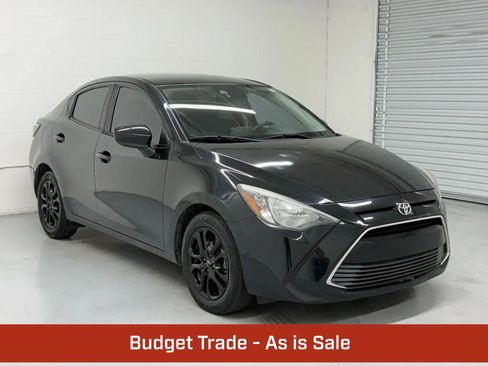 Used 2017 Toyota Yaris iA image 1