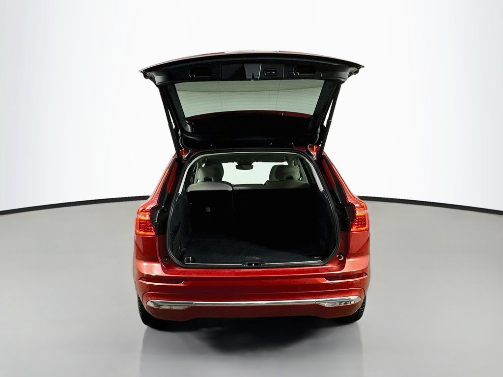 Used 2022 Volvo XC60 B5 Inscription w/ Advanced Package AWD/4WD image 39