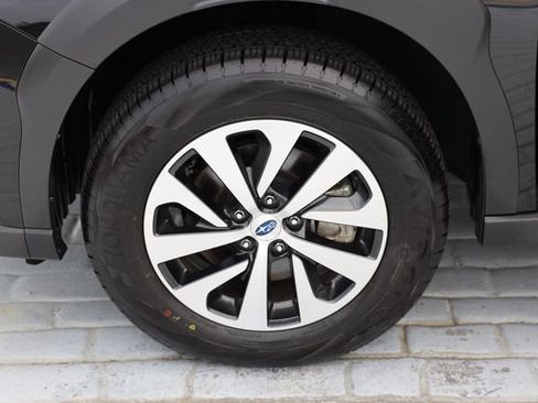 Certified 2025 Subaru Outback Premium AWD/4WD image 52