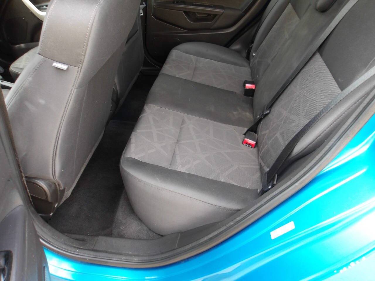 Used 2013 Ford Fiesta SE FWD image 23