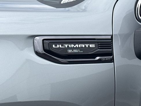 New 2026 GMC Sierra 1500 Denali Ultimate w/ LPO, Black Badging Package AWD/4WD image 16