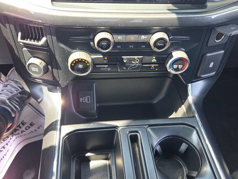 Used 2025 Ford F150 STX w/ Equipment Group 200A RWD image 31