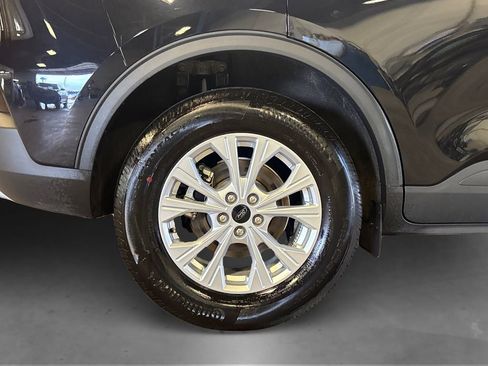 Certified 2025 Ford Escape Active AWD/4WD image 18