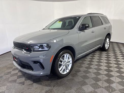 Used 2025 Dodge Durango GT AWD/4WD image 3