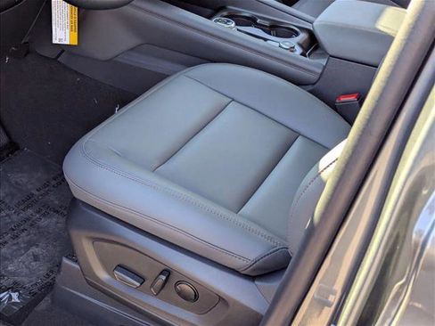 New 2026 Ford Explorer Active w/ Active Comfort Package image 4