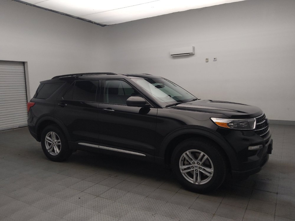 Used 2023 Ford Explorer XLT w/ Equipment Group 202A AWD/4WD image 11