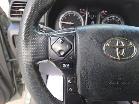 Used 2023 Toyota 4Runner TRD Off-Road Premium w/ Moonroof Package AWD/4WD image 30