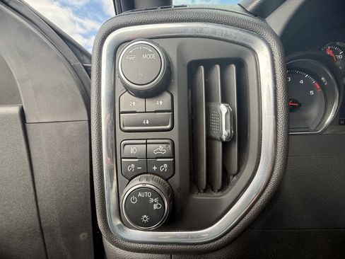 Used 2023 Chevrolet Silverado 3500 LT w/ Convenience Package image 22