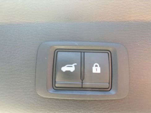 Used 2022 Mitsubishi Outlander SEL AWD/4WD image 10