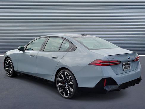 New 2027 BMW 540i xDrive AWD/4WD image 4