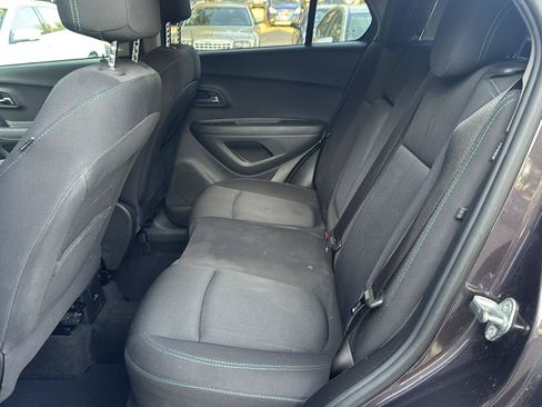 Used 2016 Chevrolet Trax LT w/ LPO, Protection Package FWD image 11