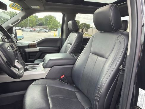 Used 2018 Ford F150 Lariat w/ Equipment Group 502A Luxury AWD/4WD image 12