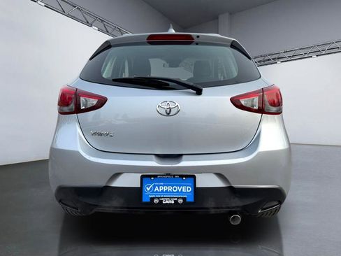 Used 2020 Toyota Yaris LE image 6
