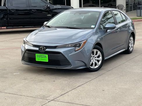 Used 2024 Toyota Corolla LE FWD image 9