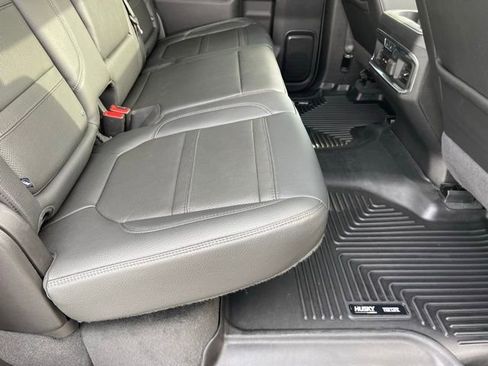 Used 2023 GMC Sierra 3500 Denali image 12