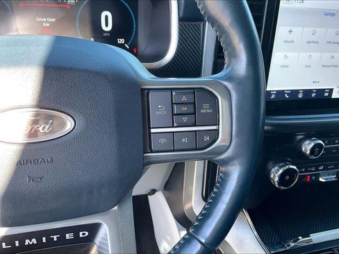 Used 2022 Ford F150 Limited image 23