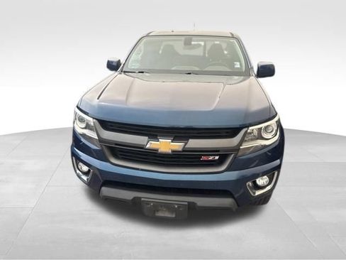 Used 2020 Chevrolet Colorado Z71 AWD/4WD image 3