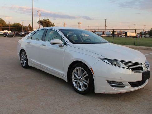 Used 2016 Lincoln MKZ w/ Equipment Group 300A Reserve image 3