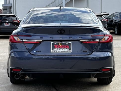 New 2026 Toyota Camry SE image 5