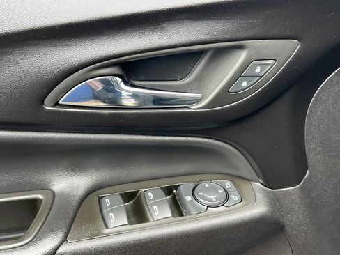 Used 2024 Chevrolet Equinox LT image 15