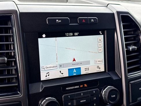 Used 2018 Ford F150 XLT w/ Equipment Group 302A Luxury image 29