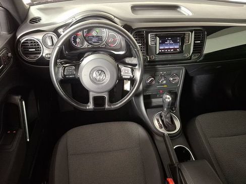 Used 2019 Volkswagen Beetle 2.0T S FWD image 2