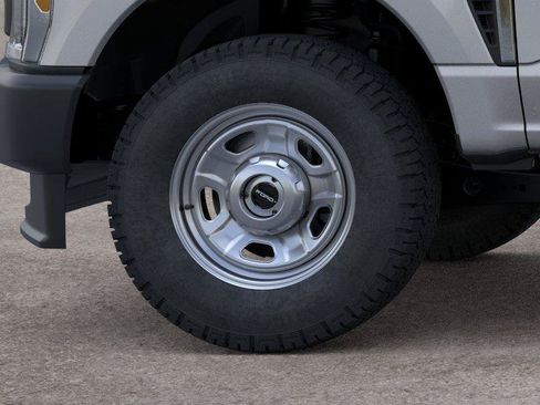 New 2024 Ford F350 XL w/ FX4 Off-Road Package AWD/4WD image 19