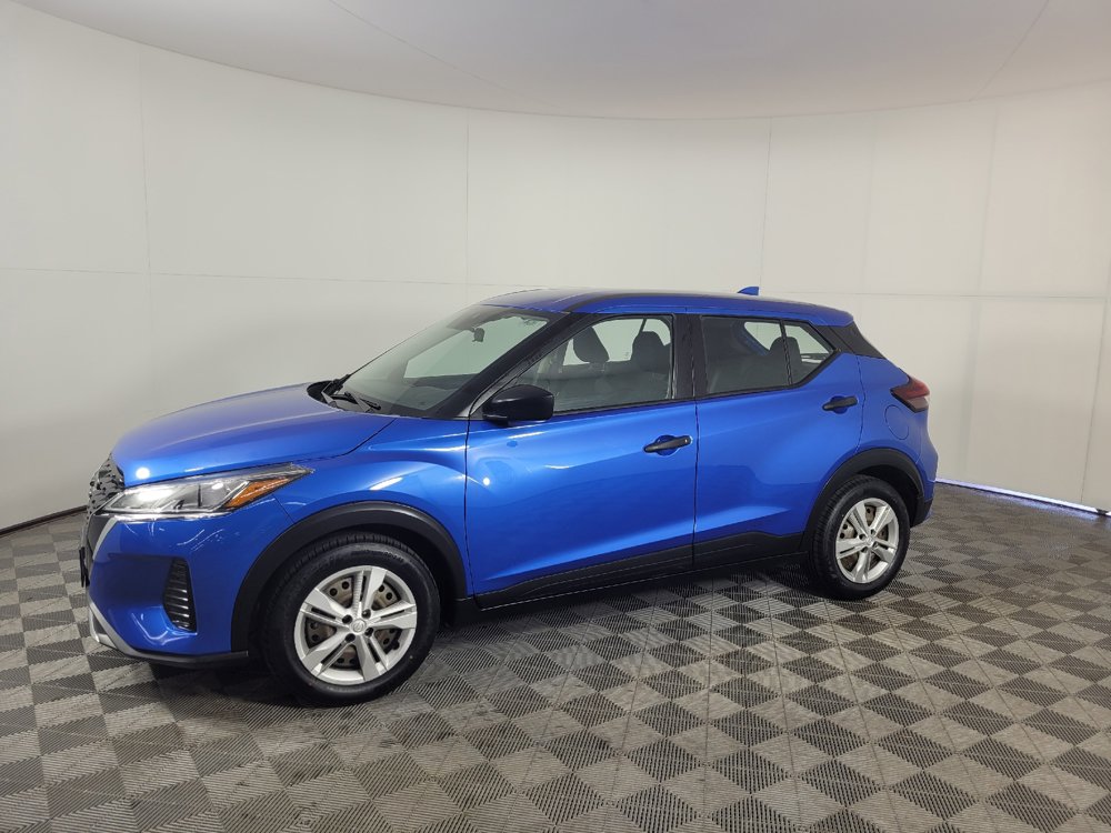 Used 2024 Nissan Kicks S FWD image 2