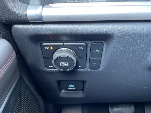 Certified 2025 Ford Expedition Active AWD/4WD image 34