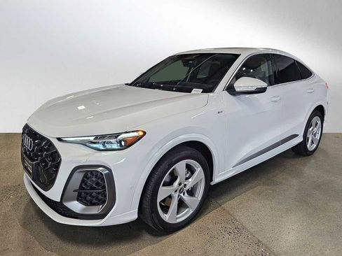 New 2025 Audi Q5 Prestige image 7