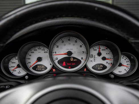 Used 2010 Porsche 911 Carrera S RWD image 28