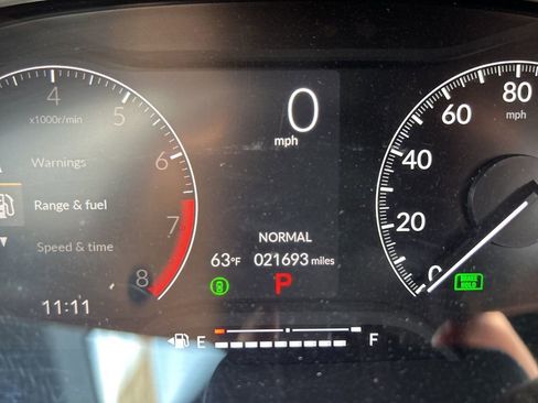 Used 2025 Honda Civic Sport image 26