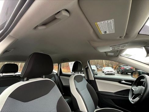 Used 2025 Volkswagen Taos S AWD/4WD image 7