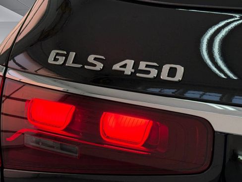 Used 2026 Mercedes-Benz GLS 450 4MATIC image 21