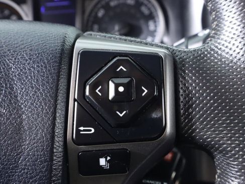 Used 2020 Toyota Tacoma SR5 image 14