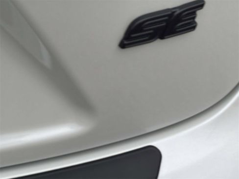 Certified 2023 Toyota Corolla SE image 7