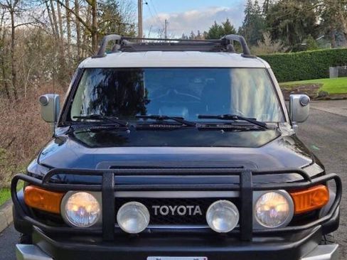 Used 2008 Toyota FJ Cruiser 4WD image 11
