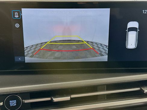 Used 2025 Hyundai Santa Fe SEL FWD image 22