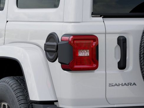 New 2026 Jeep Wrangler Unlimited Sahara AWD/4WD image 10