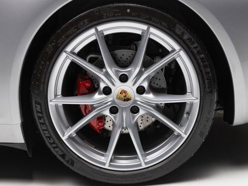 Used 2019 Porsche 911 Carrera S image 36