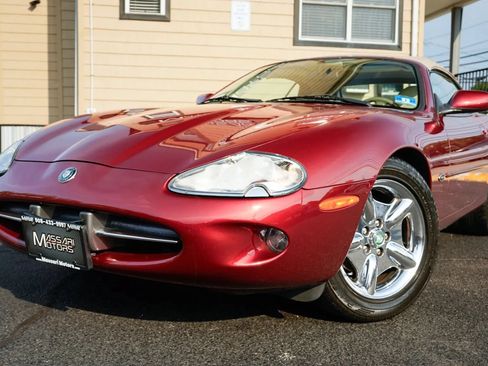 Used 1997 Jaguar XK8 Convertible RWD image 18