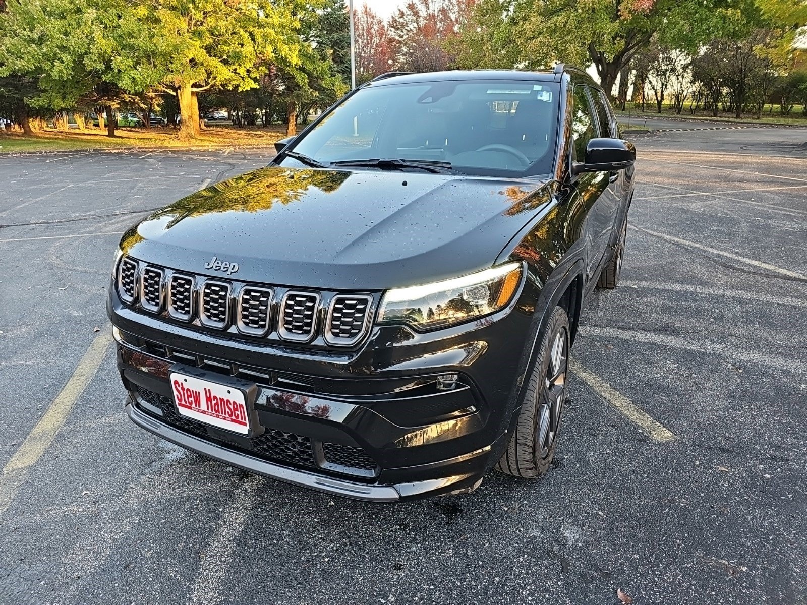 Used 2024 Jeep Compass Limited w/ High Altitude Package AWD/4WD image 2